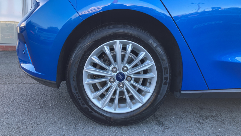 Ford Focus 1.0 EcoBoost 125 Titanium 5dr Petrol Hatchback